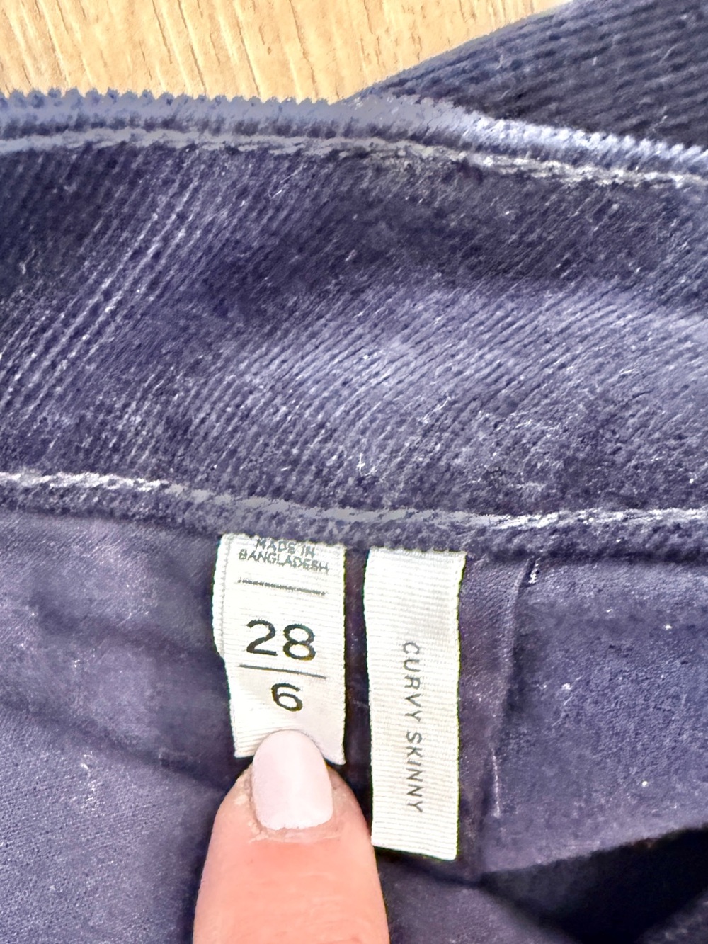 LOFT Dark Navy Soft Corduroy Mid Rise Curvy Skinny 5-Pocket Pants Size 28/6 - Picture 4 of 8